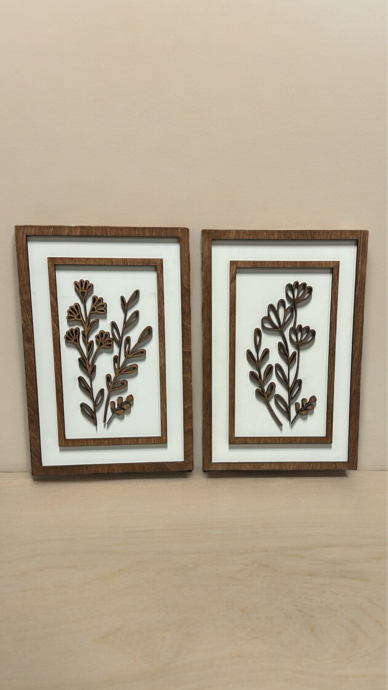 Set of 2 Flower Pictures